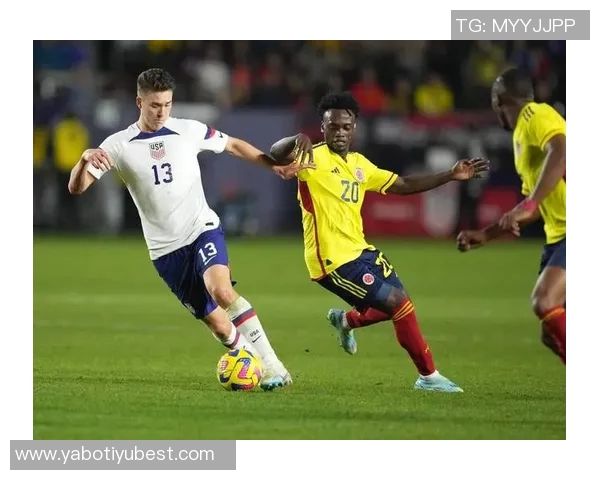 英格兰队今日训练迎来U20小将莱西塞缪尔坎贝尔三位新星加入