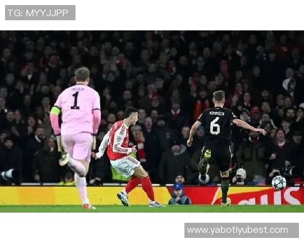 拜仁遭柏林联定位球逆袭终结连胜月底欧冠对决阿森纳引关注 拜仁遭柏林联定位球逆袭终结连胜月底欧冠对决阿森纳引关注