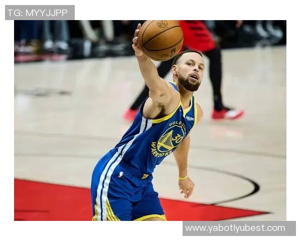 库里表现起伏不定末节失误致球队失利27分6板4助难掩遗憾 库里表现起伏不定末节失误致球队失利27分6板4助难掩遗憾