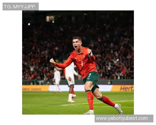 C罗因国家队停赛缺席FIFA投票B席代为投票引关注